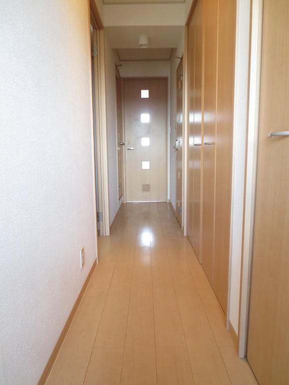 玄関　ホール・収納