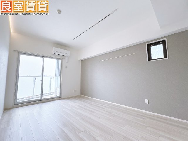 居室・リビング　洋室8帖