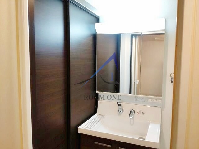 洗面設備　独立洗面台です。