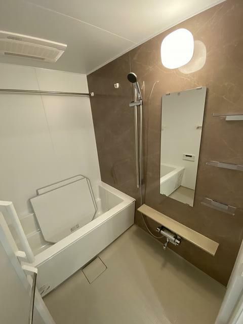 バス・シャワールーム