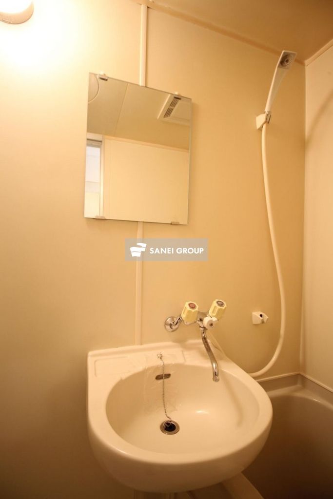 洗面設備　同仕様