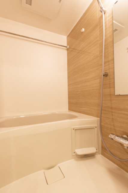 バス・シャワールーム　※写真は同タイプ住戸です。