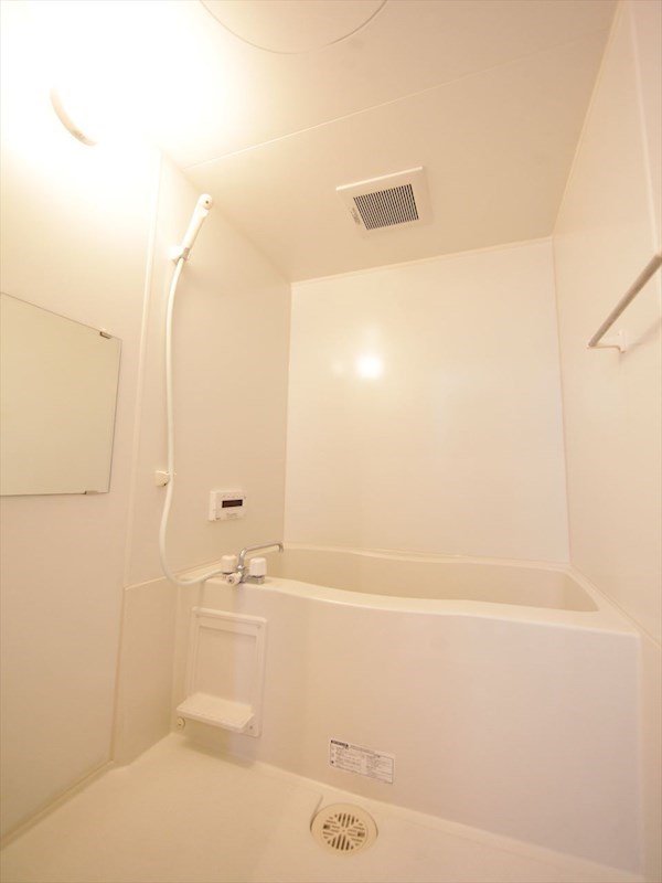 バス・シャワールーム　追い焚き・オートバス機能付お風呂