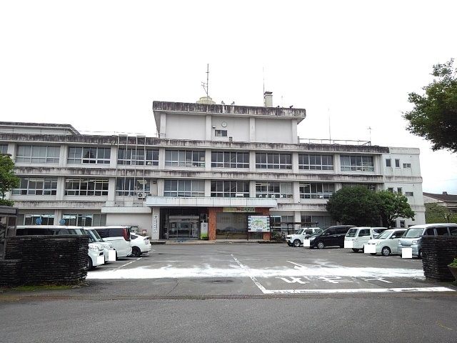 役所　高原町役場（役所）まで100m