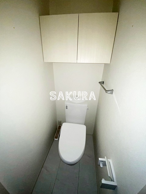 トイレ　嬉しい温水洗浄便座♪