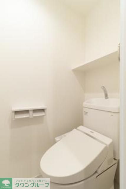 トイレ　※写真は同タイプ住戸です。