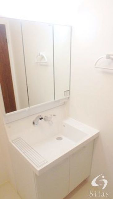 洗面設備　同仕様