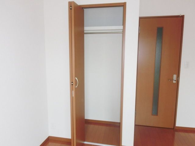 その他設備　★収納豊富なクローゼットです★