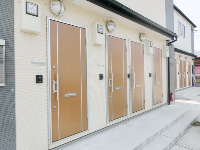 エントランス　★オシャレなエントランススペースです★