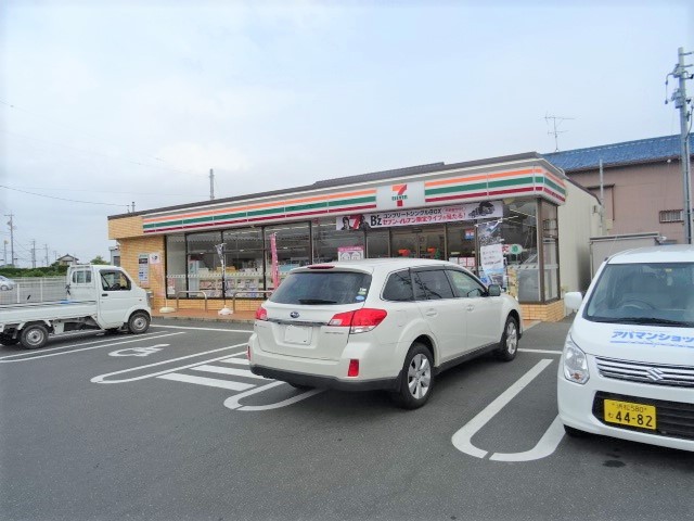 コンビニ　セブンイレブン細江中川南店（コンビニ）まで635m