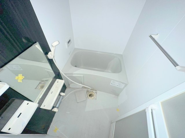 バス・シャワールーム　ゆったりと入るなら、お風呂とトイレとは別々が嬉しいですよね。