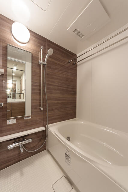 バス・シャワールーム　※写真は同タイプ住戸です。
