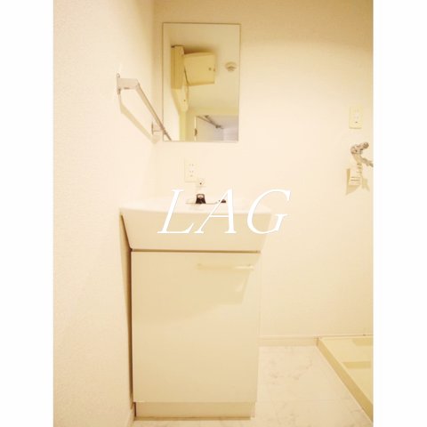洗面設備　独立洗面台です。