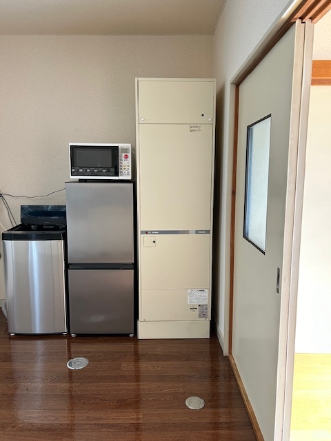 その他設備　冷蔵庫　洗濯機　電子レンジ　電気温水器