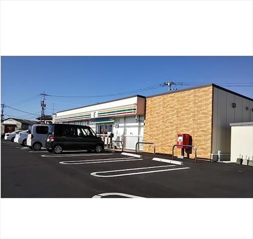 コンビニ　セブンイレブン　八代築添町店（コンビニ）まで700m