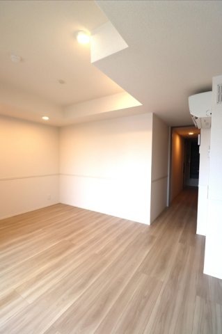 居室・リビング　☆明るい洋室☆