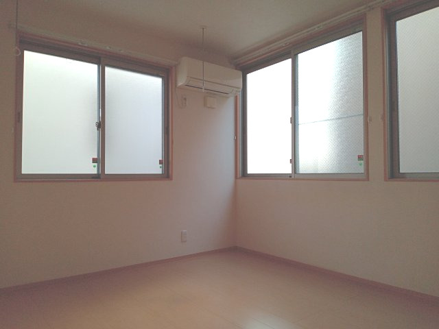 居室・リビング　別部屋参考写真