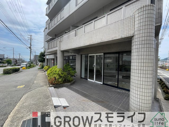 エントランス　ゆとりのあるエントランスです