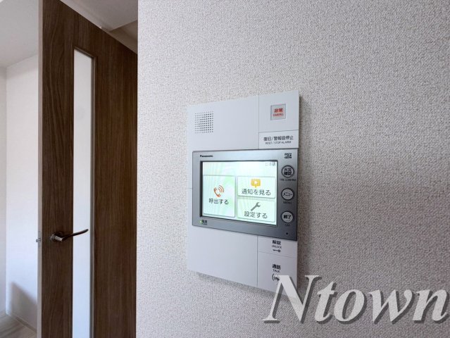 セキュリティ　モニタ付きインターホンです。