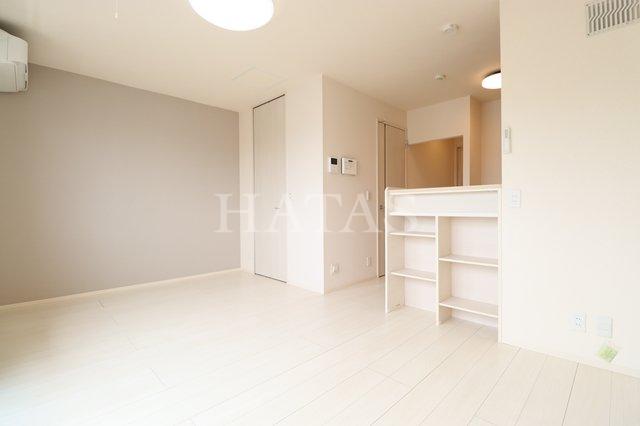 居室・リビング　同物件別部屋です。