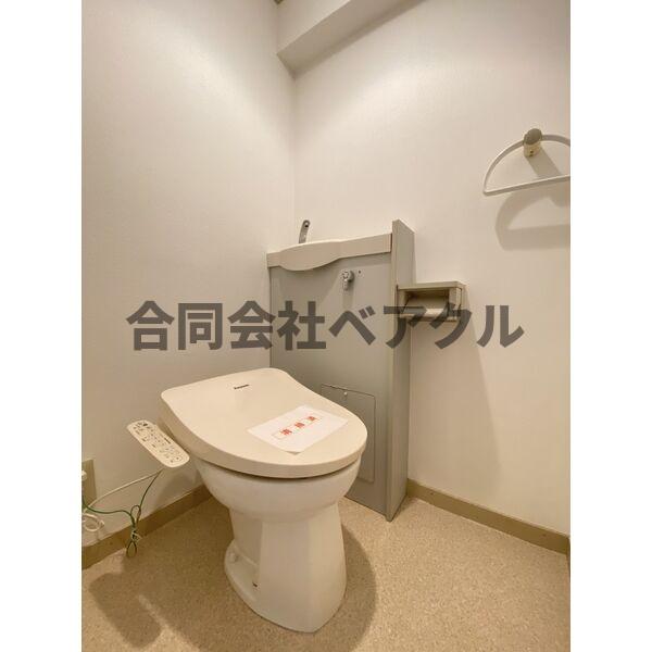 トイレ　落ち着いたトイレです