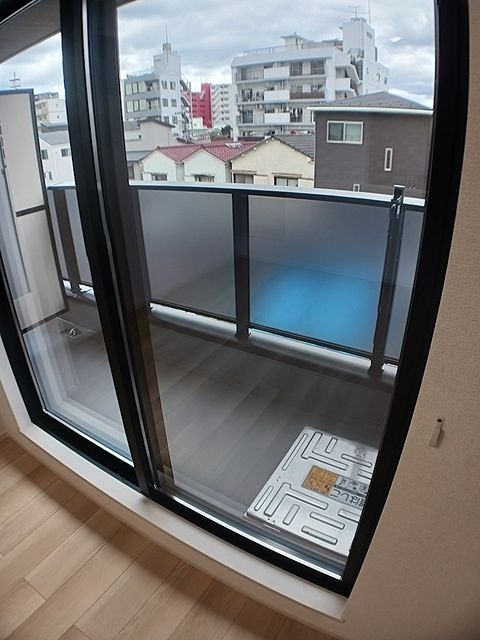 バルコニー　南側のバルコニーです☆