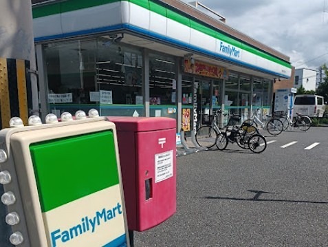 コンビニ　ファミリーマート 南千住五丁目店（コンビニ）まで244m