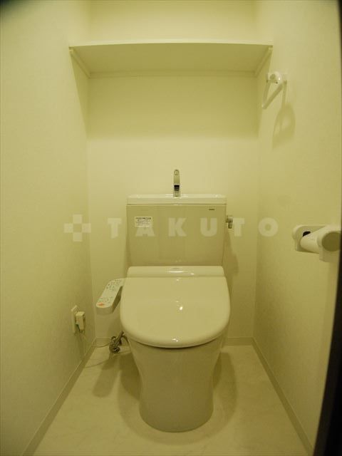 オクトレーベン新大阪のトイレ写真