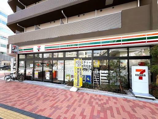 コンビニ　セブンイレブン墨田東駒形1丁目店（コンビニ）まで184m