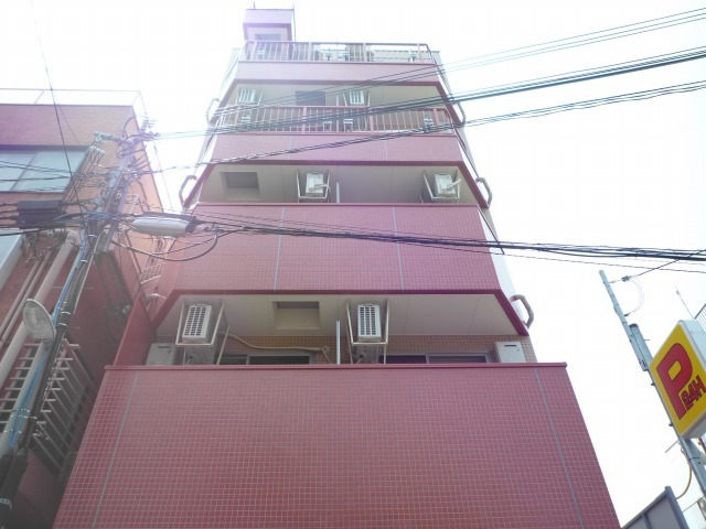 尼崎市神田北通のマンションの建物外観