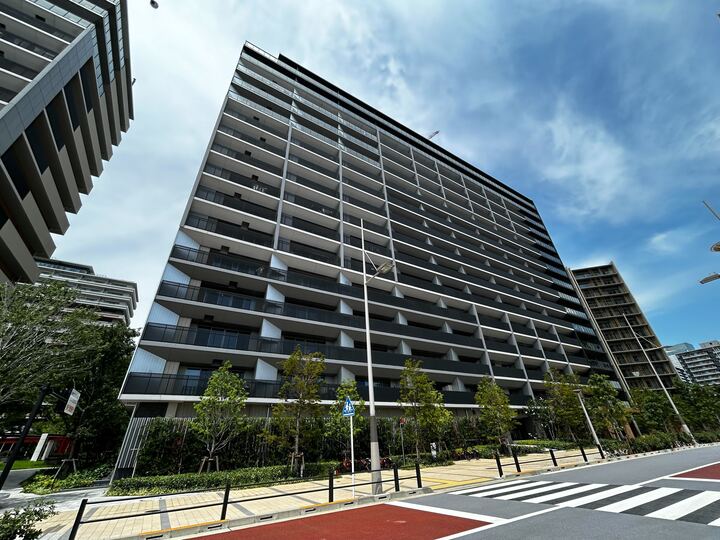 HARUMI FLAG PARK VILLAGE E棟の建物外観