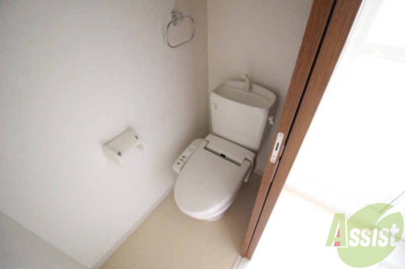 【神戸市兵庫区中道通のマンションのトイレ】