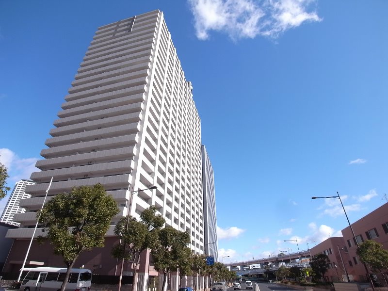 神戸市中央区海岸通のマンションの建物外観