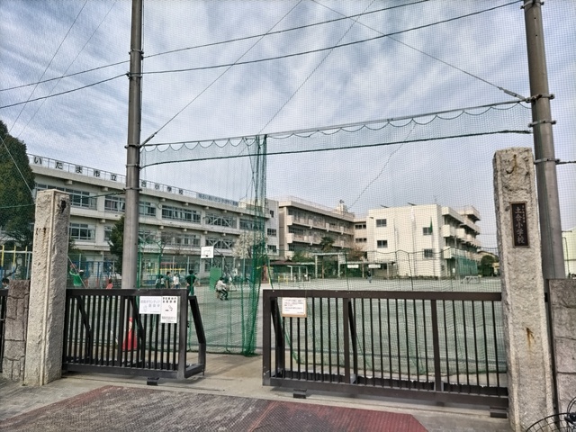 【マンションサンヘルシーの小学校】