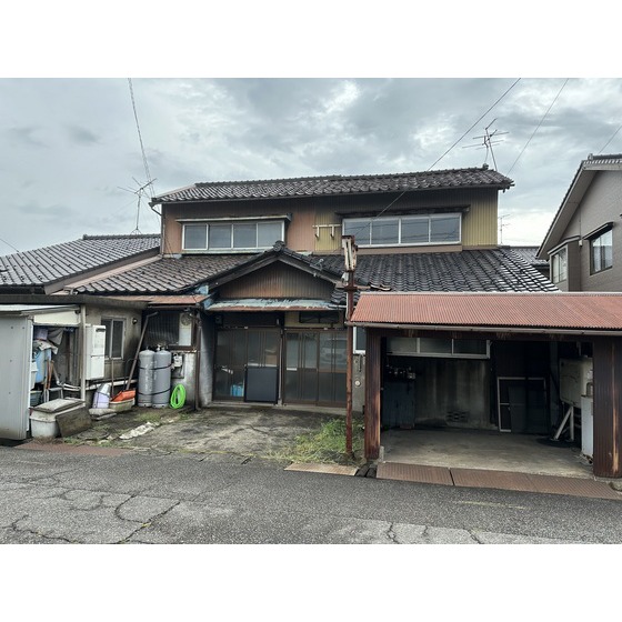 東富山寿町貸家の建物外観