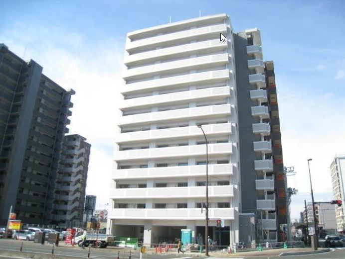 【プレノ小田原弓ノ町の建物外観】