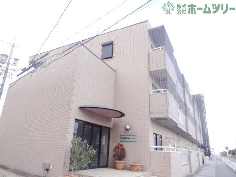 江戸橋利平治マンションンの建物外観