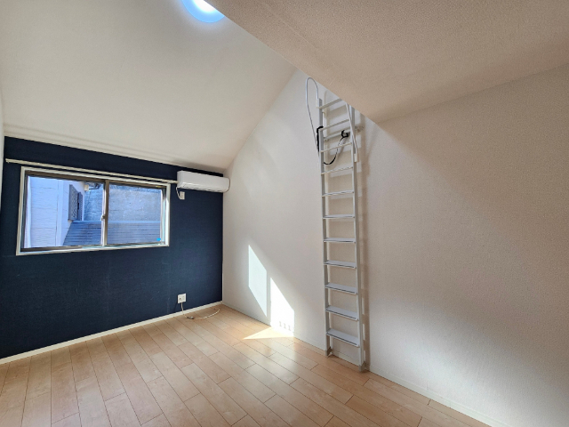 居室・リビング　ロフト付きアパート☆