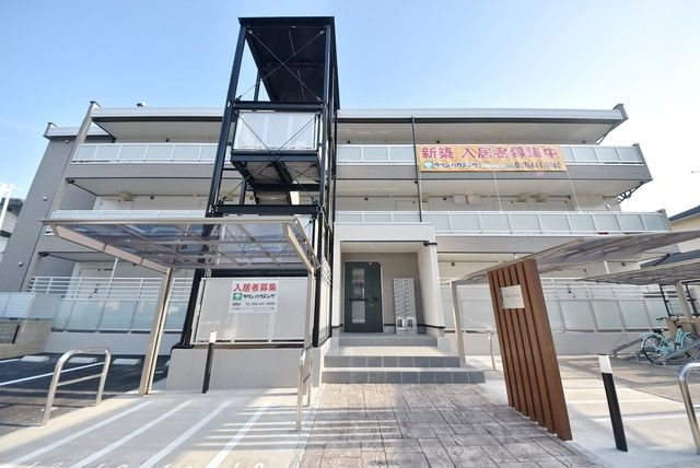 福岡市西区今宿青木のマンションの建物外観