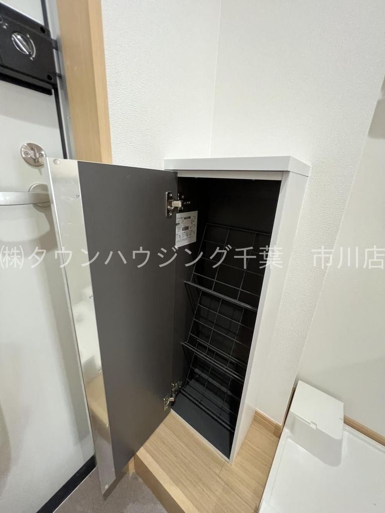 玄関　キッチン