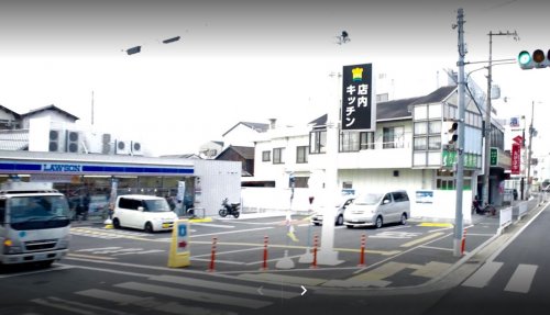 コンビニ　ローソン 東大阪衣摺二丁目店（コンビニ）まで184m