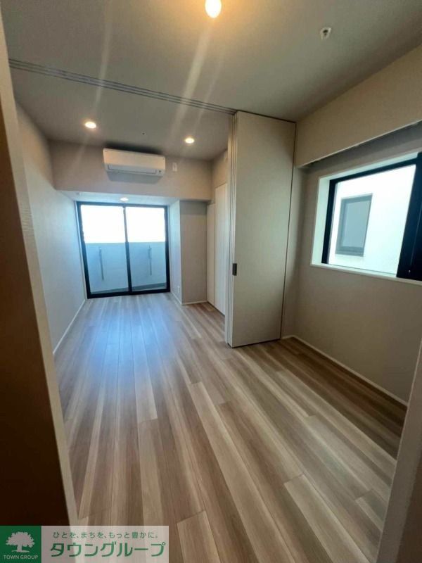 居室・リビング　８月２日見学一斉解禁！ご予約受付中！！お電話ください！（…