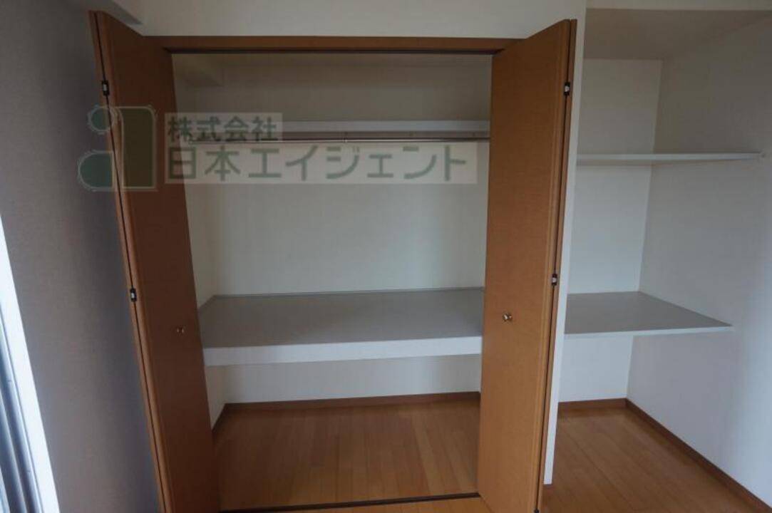 収納　クローゼット
