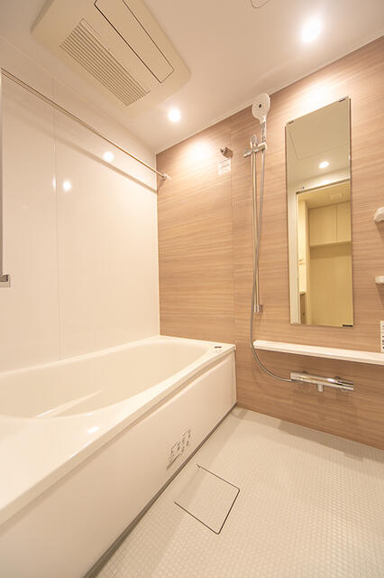 バス・シャワールーム　※写真は同タイプ住戸です。