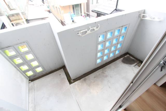 バルコニー　※同タイプの部屋の写真を流用しています。