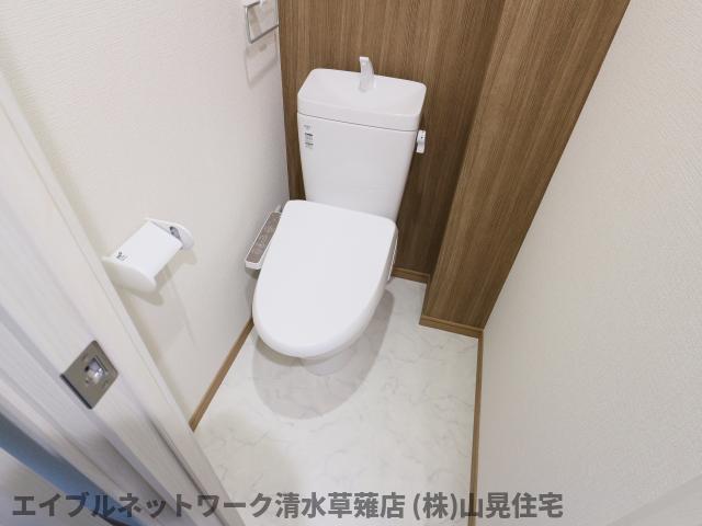 トイレ　落ち着いたトイレです