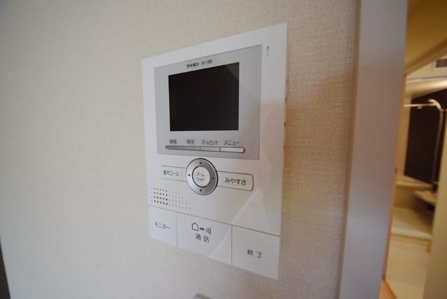 セキュリティ　★ＴＶモニターフォンで訪問者の顔をチェック★