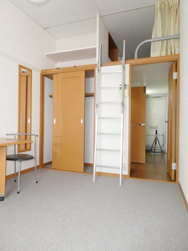 居室・リビング　収納