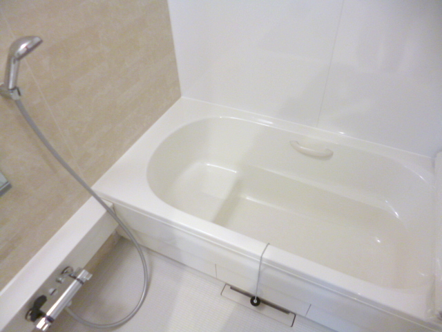 バス・シャワールーム　★浴室乾燥＆追焚機能付きバスルーム★　別のお部屋の写真です♪