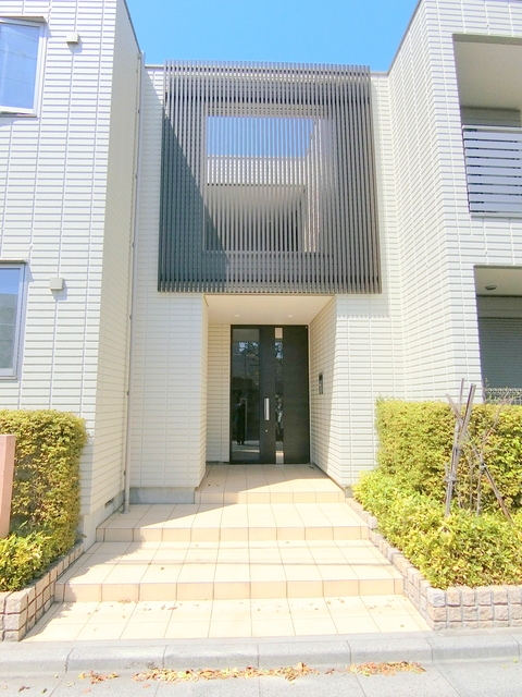 エントランス　★安心のモニター付きオートロック★